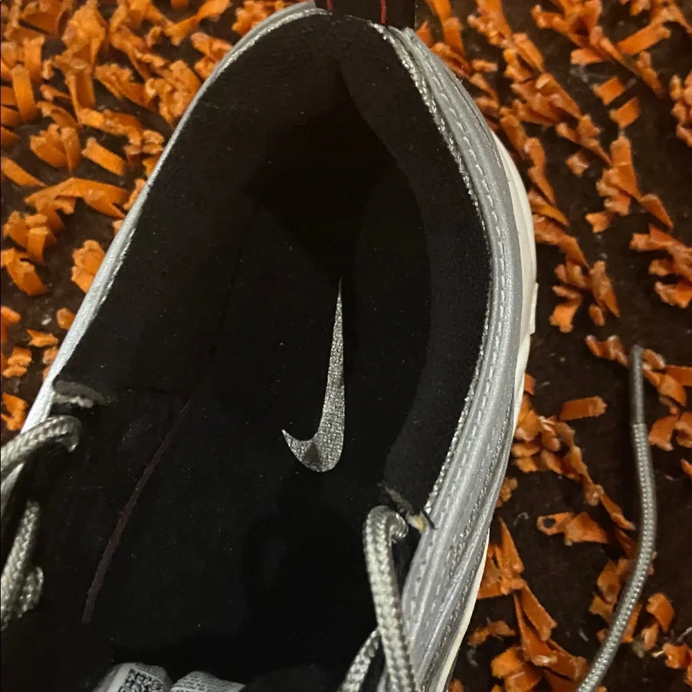 Nike Silver and Red Sneakers - Picture 5 of 5